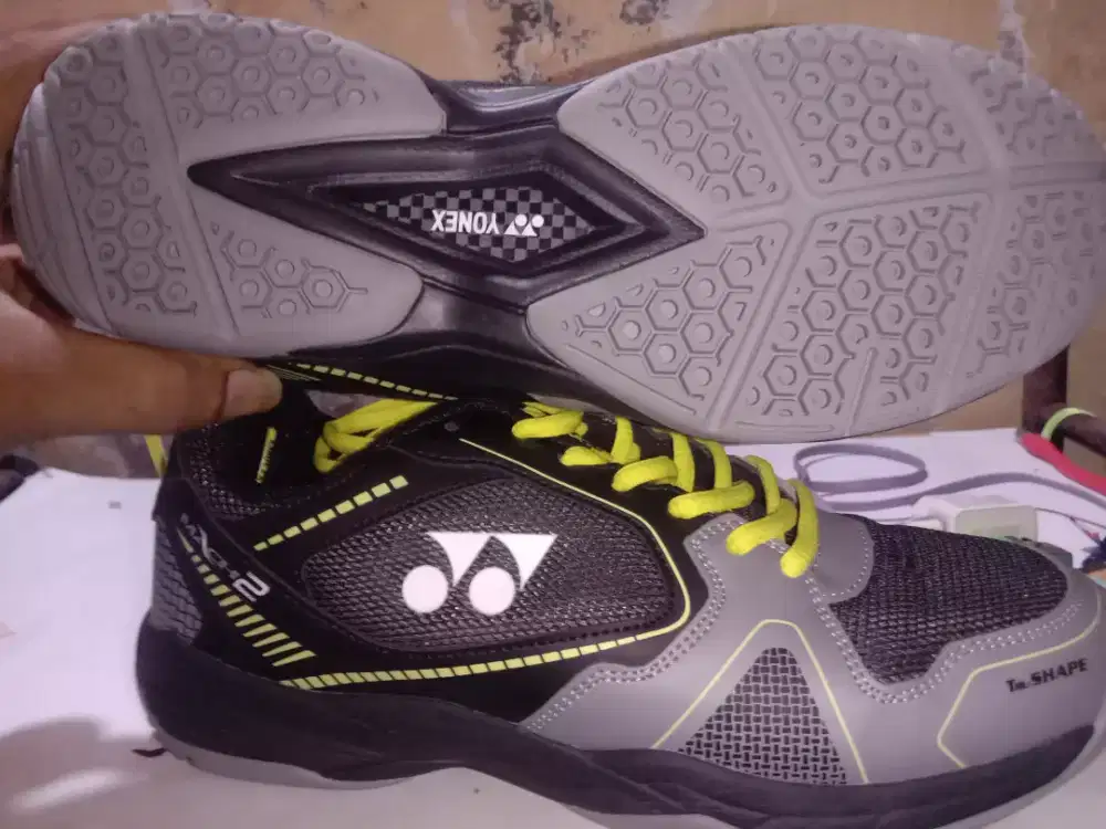 Sepatu yonex original