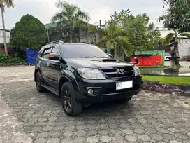 Fortuner bensin type V 4x4 automatic 2007