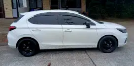 DIJUAL CEPAT HONDA CITY HATCHBACK RS 2023 AT Putih Mutiara Istimewa