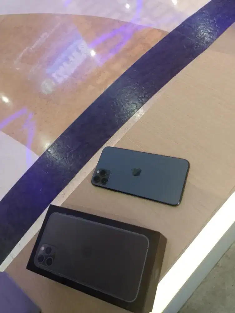 Iphone 11 pro max 256gb baru pasti puas