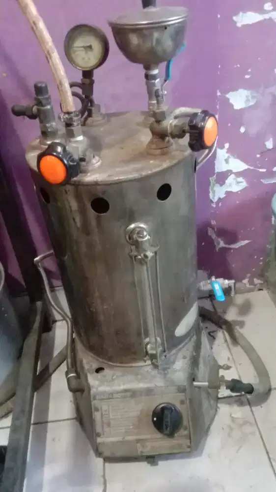 Setrika uap 10 L bekas merk nagamoto