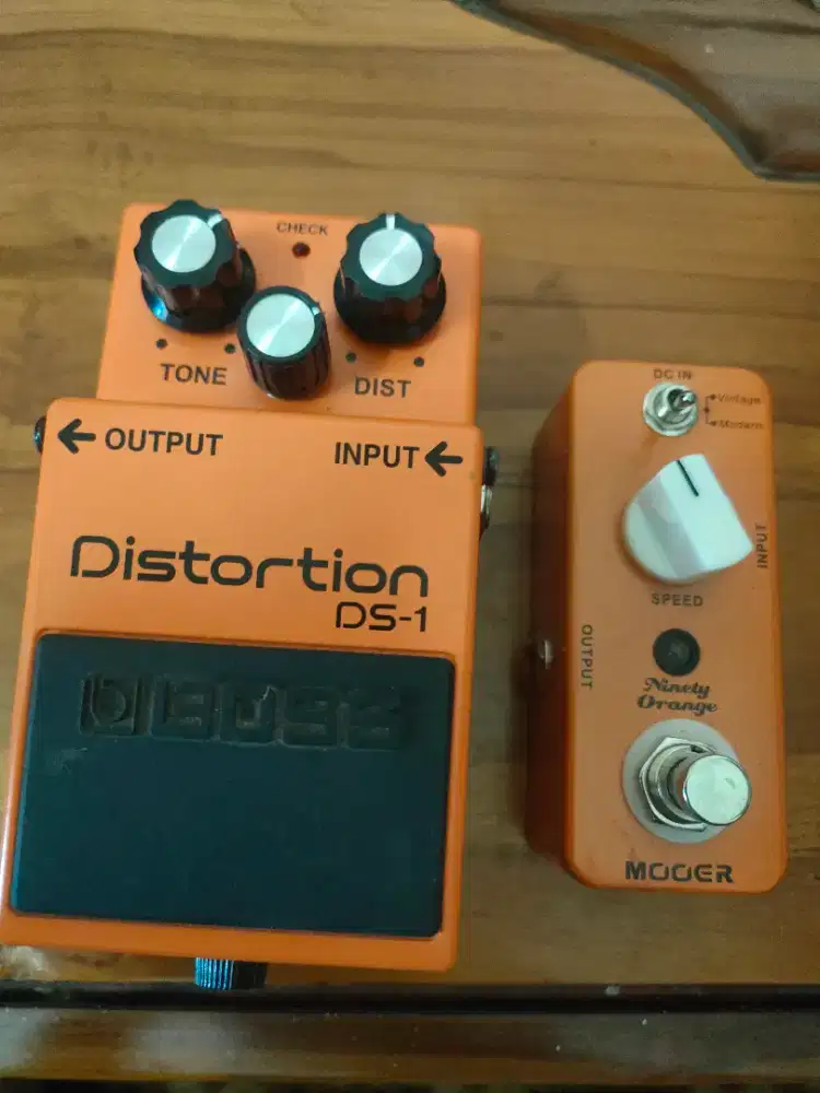 Jual efek  distortion boss dan phaser mooer