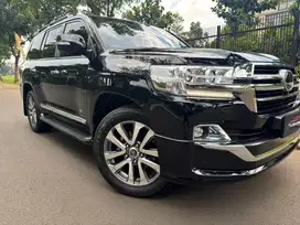 land cruiser LC vxr 2019 first hand low km antik!