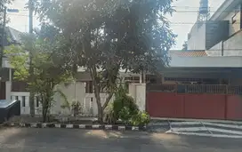 Rungkut Asri Terawat Siap Huni Dekat MERR
