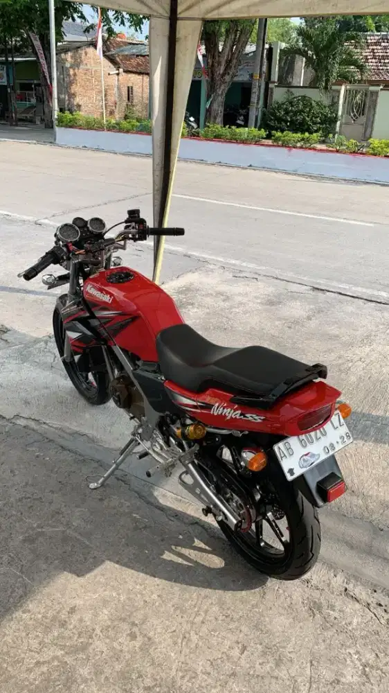 KAWASAKI NINJA SS MERAH FERARRI TH 2013