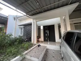 Rumah 2 kamar  tanah 112 m2