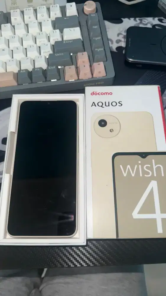 AQUOS WISH 4 NEW BOX