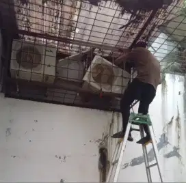 Service AC dan bongkar pasang AC