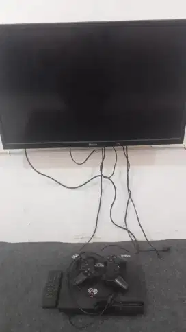 Forsale PlayStation 3 + TV merk Sharp