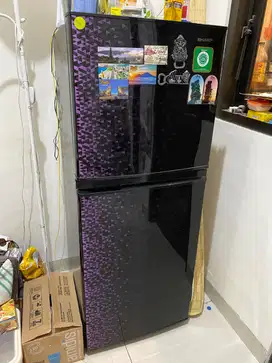 Kulkas Sharp 2 Pintu 205 L