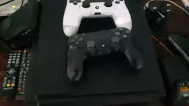 Di jual PS 4 SLIM