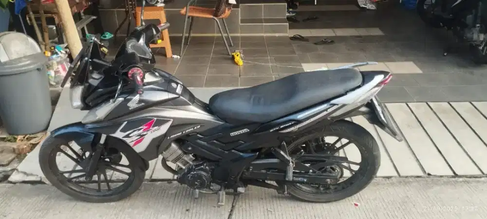 Honda Cs1 2008 Hitam