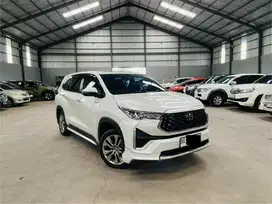 Innova Zenix 2.0 Q HV CVT TSS Modellista 2024 / 2025 AT Matic