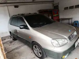 Kia Carens 2000 AT