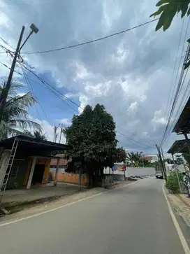 Pinggir Jalan TJ Barangan Dekat Rumah Walikota