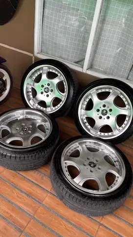 Velg Kranze Bazreia Celong R17,5x114.3+Ban 205/45 Accelera Phi