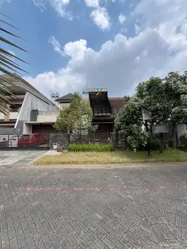 Dijual Rumah Modern di Cluster Favorit Araya Golf Boulevard, Malang