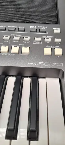 Piano Keyboard Yamaha Psr S670 psrti baru lengkap smua dan sperti baru