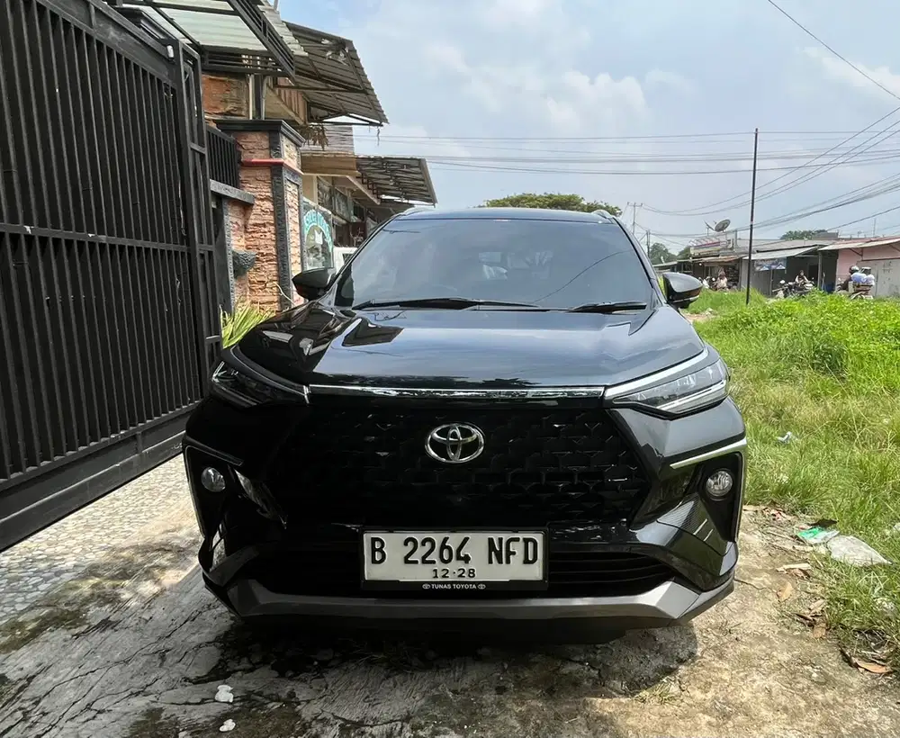 Toyota New Veloz 12/2023 Bensin