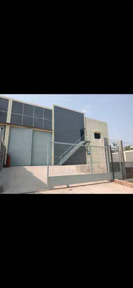 Disewakan Gudang Di Taman Tekno Lt 1080 m²