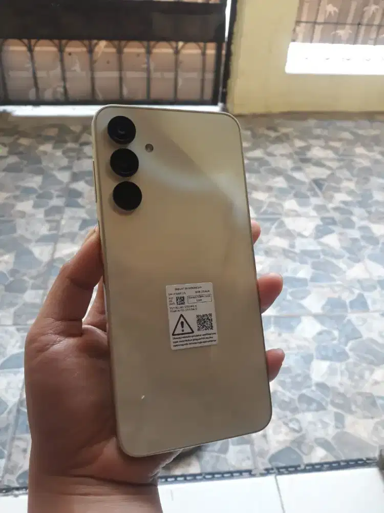 Samsung A16  8/256   5G