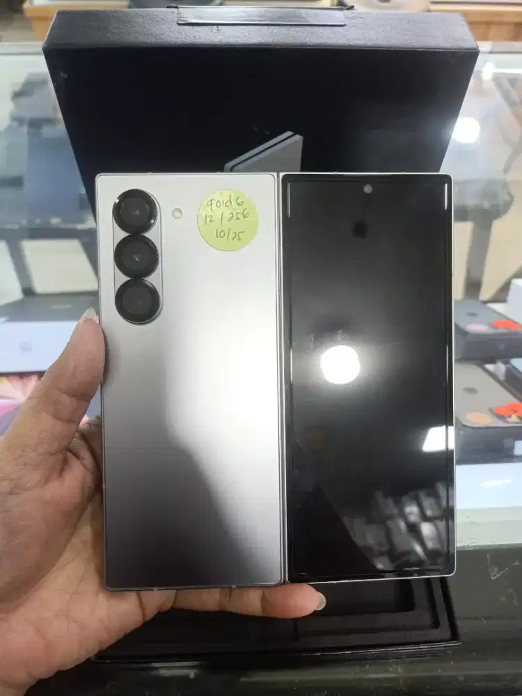 Samsung Z Fold 6 12/256GB Ex Grs Resmi Silver Shadow