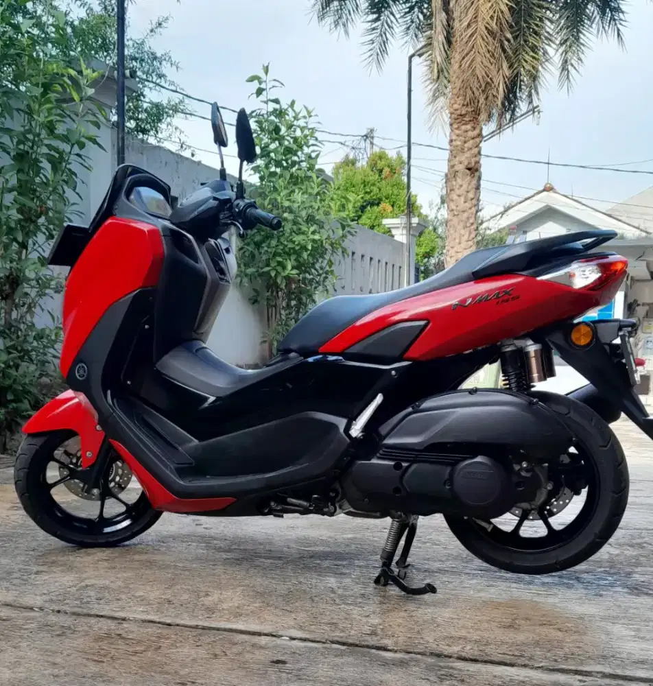 Nmax keyles conactat