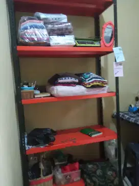 Di jual rak besi, meja struka, timbangan digital, setrika listrik