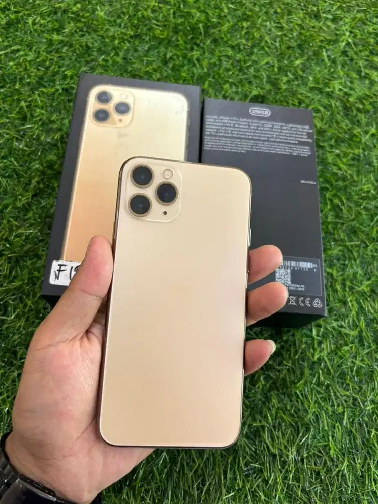 iphone 11 pro 256gb  second inter minus face id