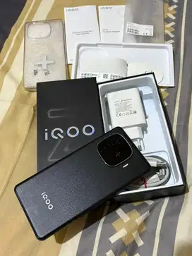 IQOO Z9 5G 8/128 LIKE NEW BERGARANSI