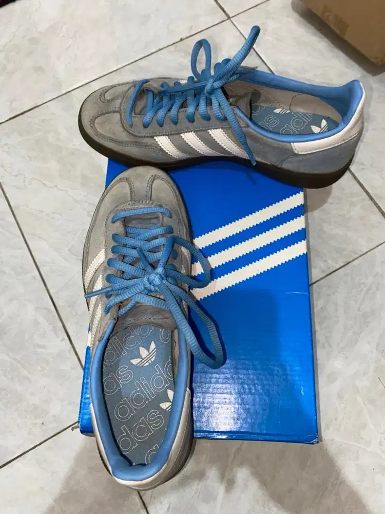 Dijual sepatu adidas spezial ice blue