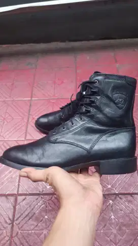 Ariat boot second best condition Shoes Hitam