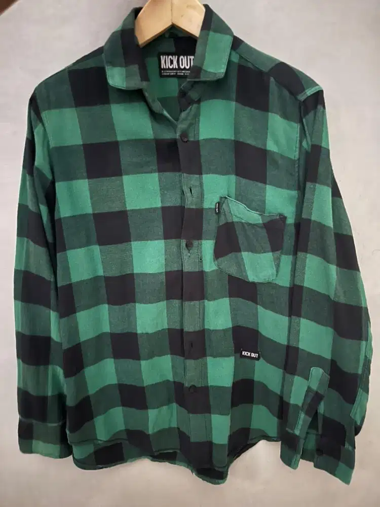 kemeja flanel kotak