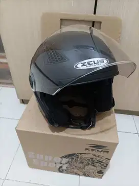 ZEUS ZS 610 sz M, second like new