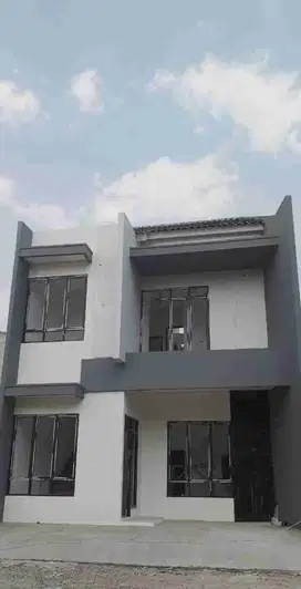 Rumah mewah Ciracas 2 lantai 3 kamar tidur Bisa KPR akses LRT ciracas GT bambu apus bandara Halim bebas banjir dan macetjakarta timur