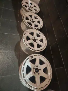 Dijual Velg Original Rotiform KB1 19 x 8.5. PCD 5 x 112.  Offset 45.