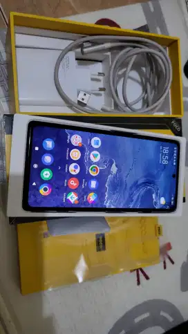 Poco F4 GT 12/256
