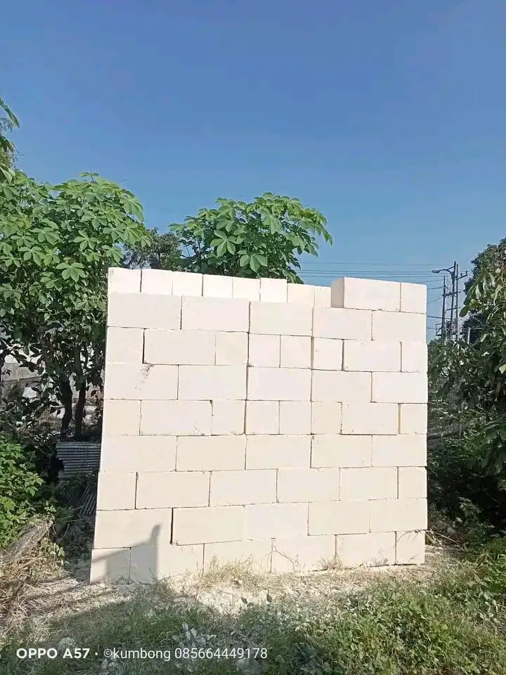 Batu  kumbung pondasi
