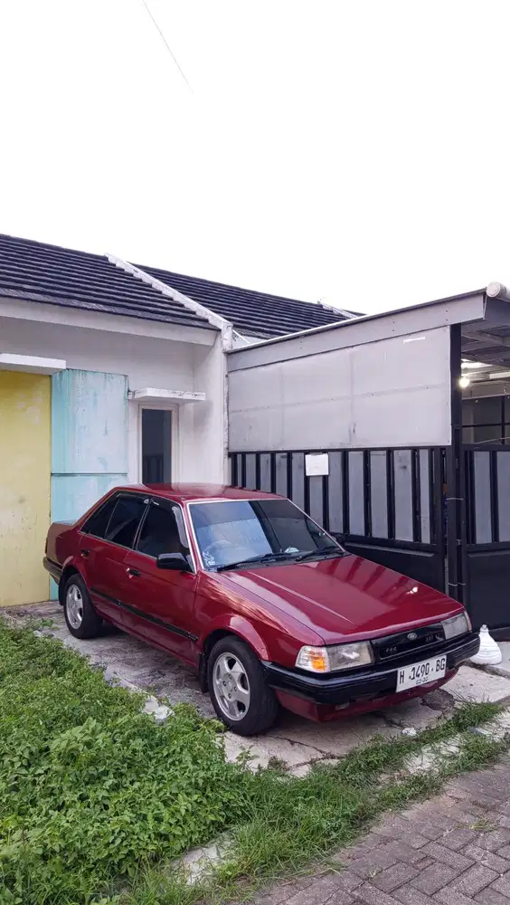 Ford laser 1994 Bensin