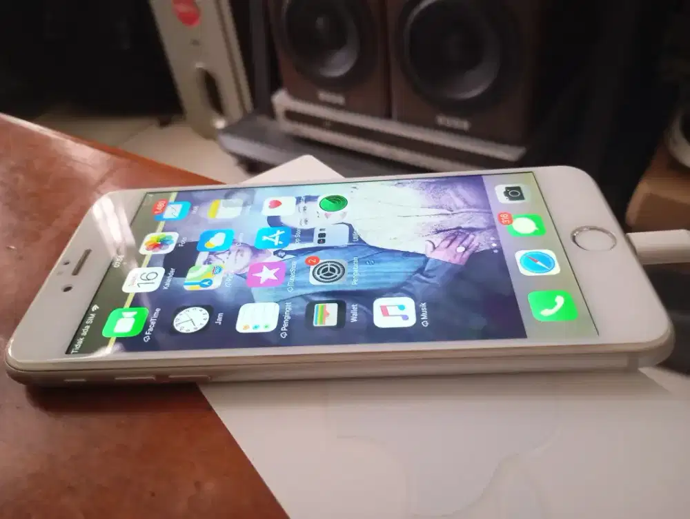 Iphone 6+ ibox 16Gb