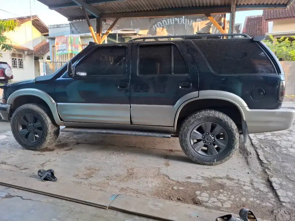 Opel Blazer LT. 2200 CC