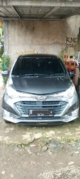 Sigra R deluxe 2017