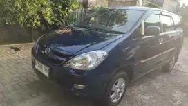 Toyota Kijang Innova 2005 Bensin