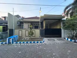 Dikontrakan Perumahan Wisma Tropodo. Jalan Nusa Indah Blok B5