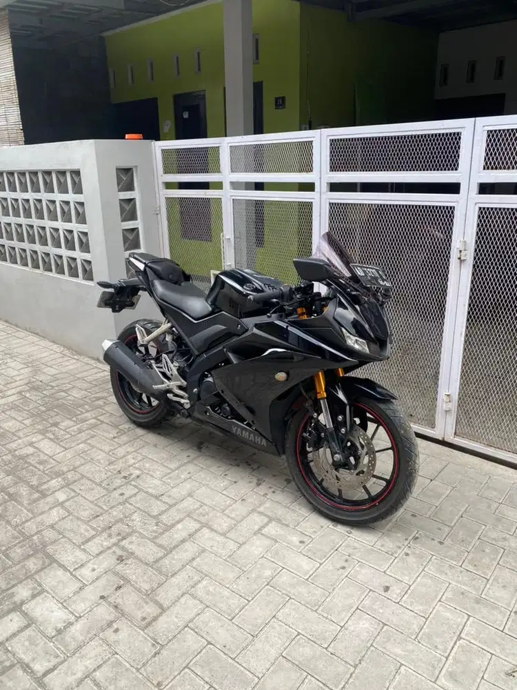 dijual yamaha R15 2019