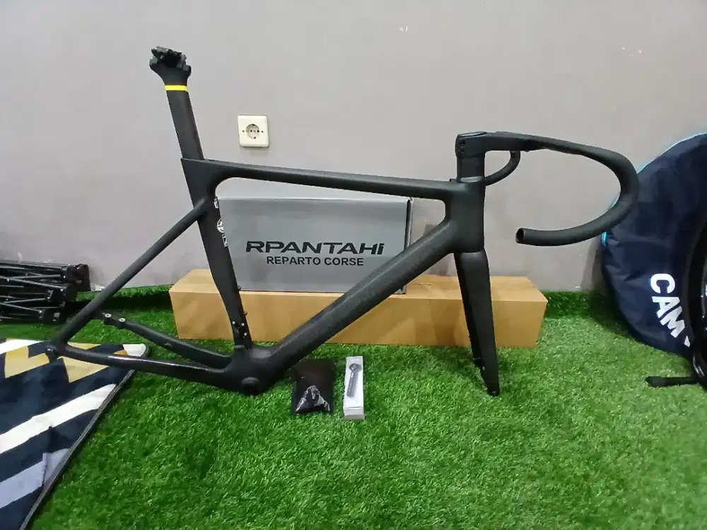 Frameset ROADBIKE HELIOS A8X SIZE M BARU