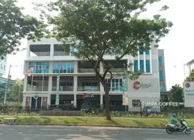Bangunan Komersil di Jl Boulevard Raya Gading Serpong Tangerang