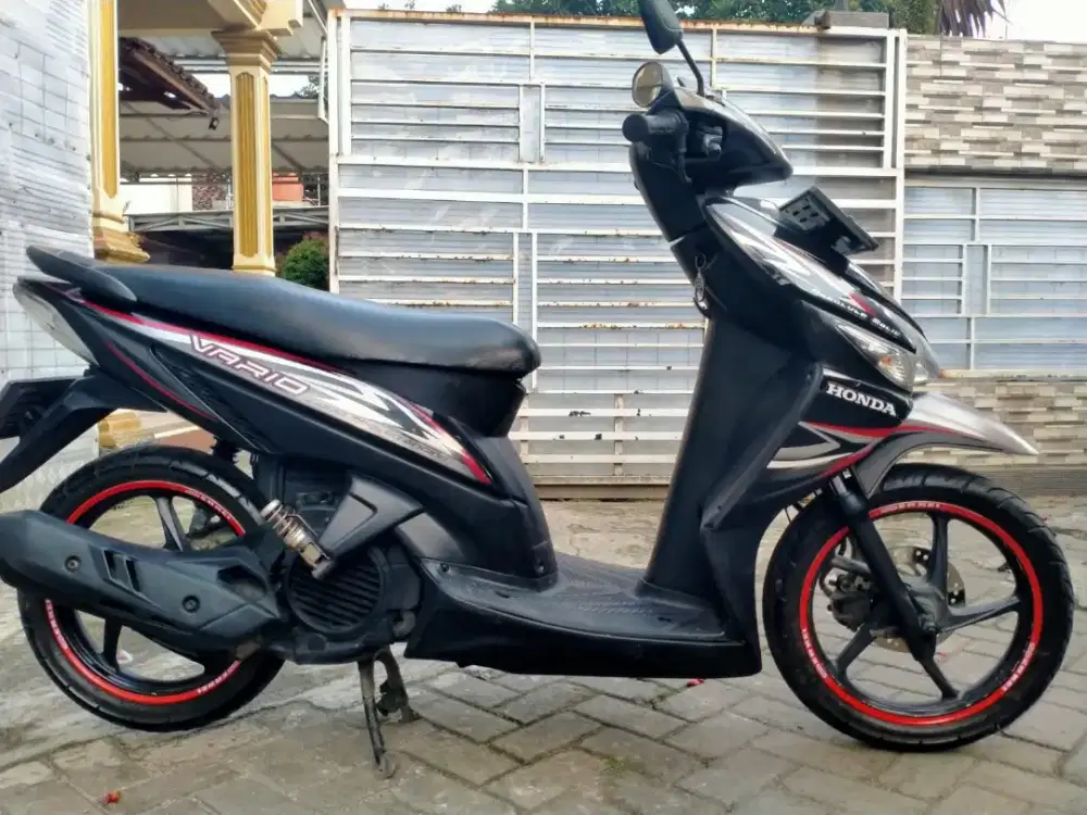 Honda Vario pajak hidup lengkap motor sehat keterangan detail dibawah