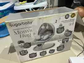 SUGAR BABY AUTOMATIC BABY SWING  BED MOMS HUG/ AYUNAN BAYI