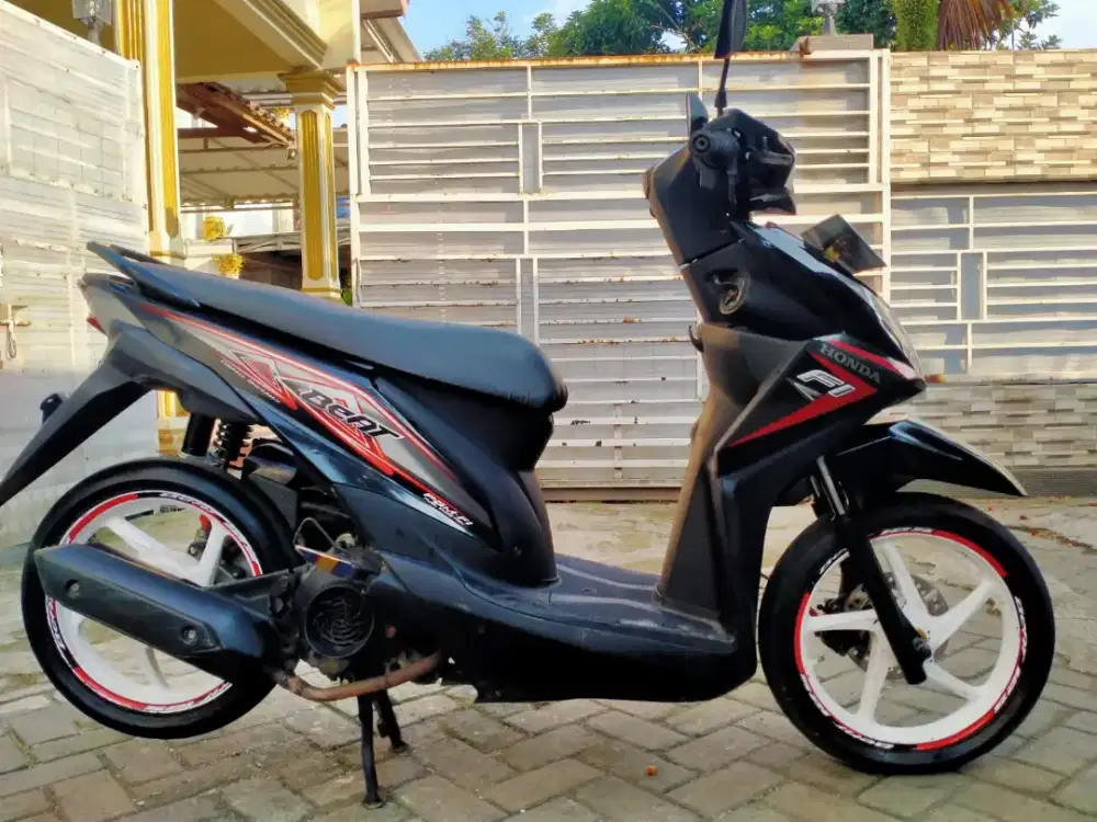 Honda Beat FI lengkap motor sehat walafiat keterangan detail dibawah